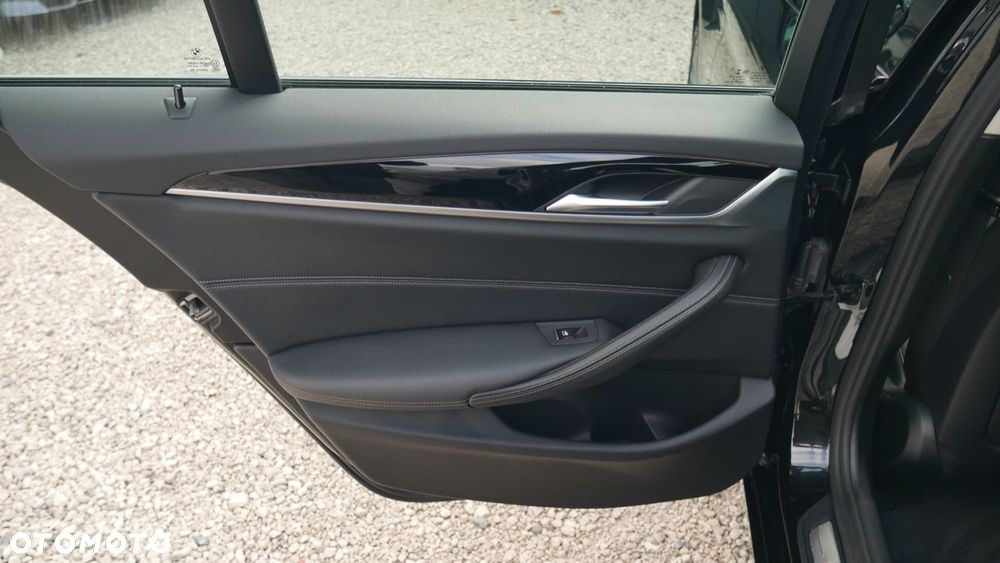 BMW Seria 5 - 16
