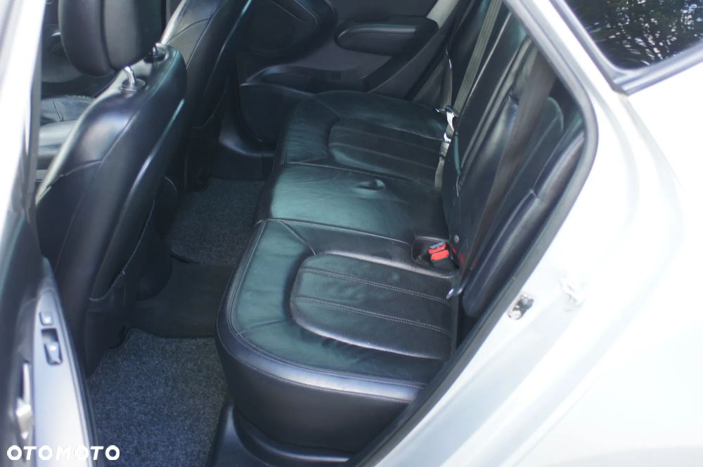 Hyundai ix35 2.0 Premium 2WD - 21