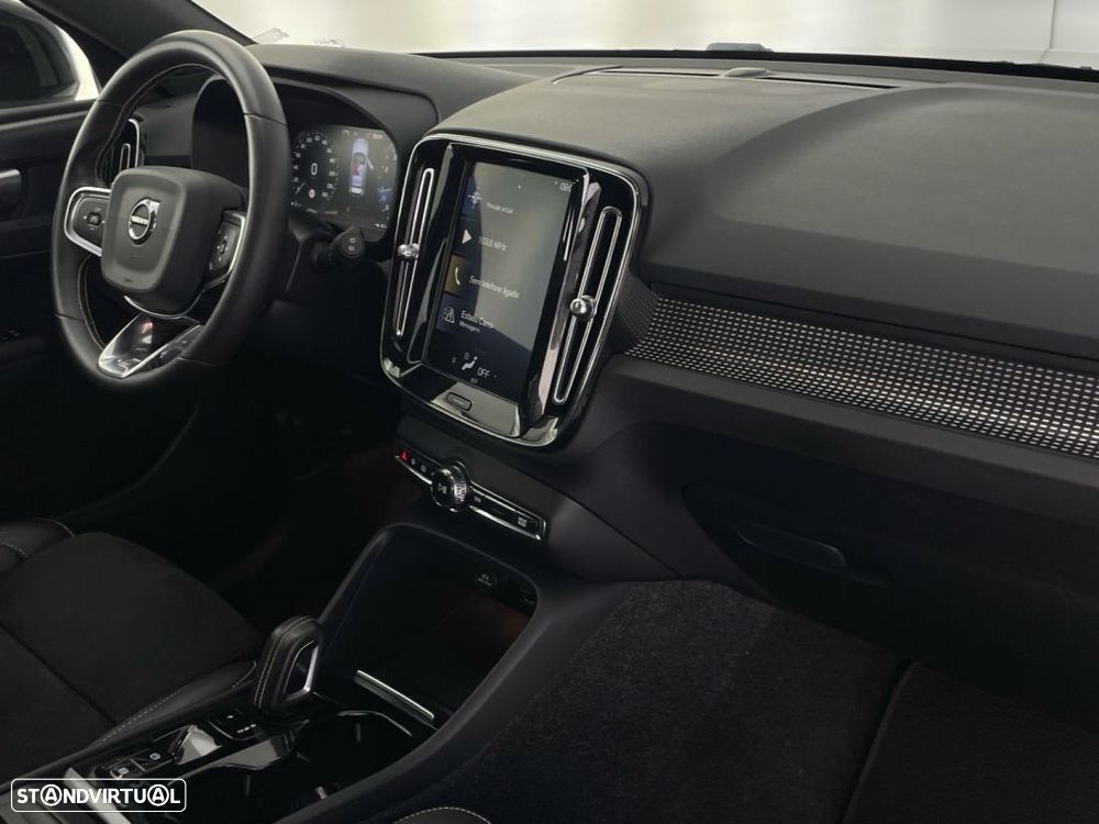 Volvo XC 40 2.0 T5 R-Design - 23