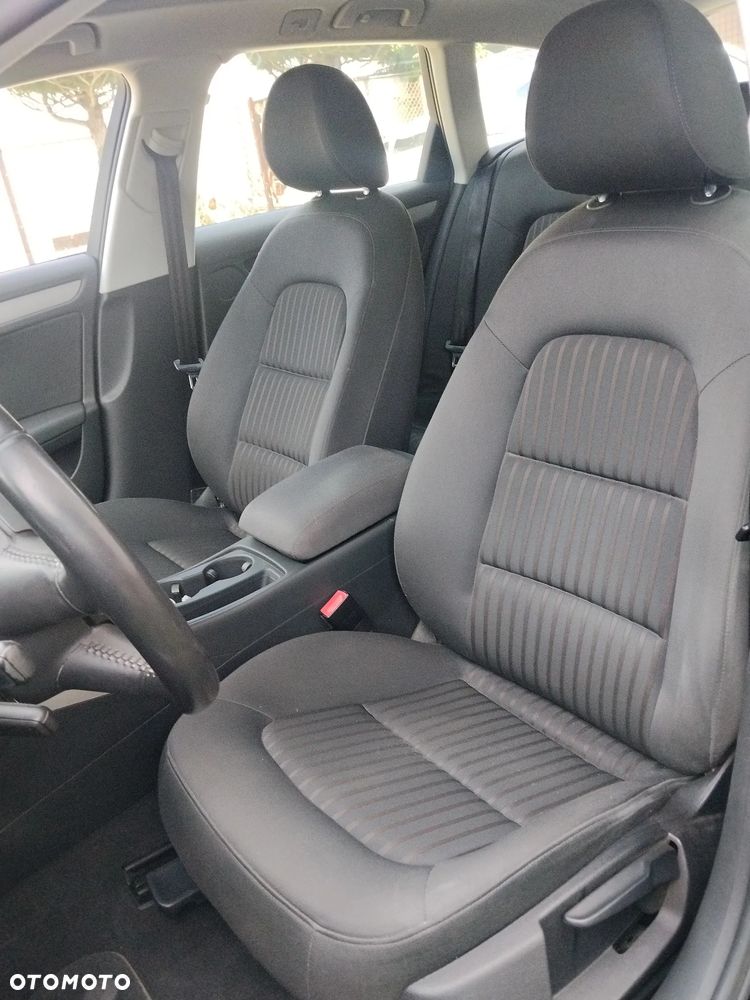 Audi A4 Avant 2.0 TDI DPF Ambition - 9