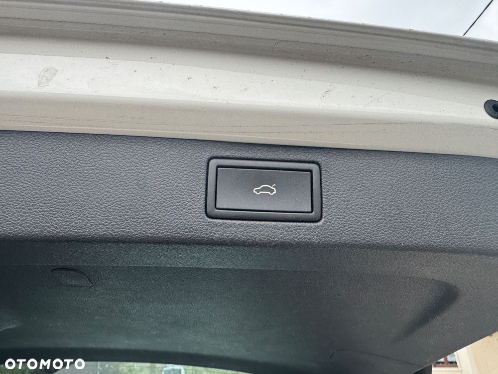 Skoda Kamiq 1.0 TSI DSG Clever - 11