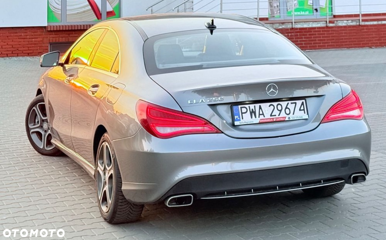 Mercedes-Benz CLA 250 7G-DCT AMG Line - 12