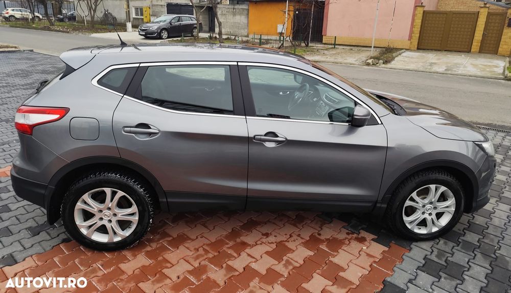 Nissan Qashqai 1.6 DCI 4 x 4 DPF Start/Stop tekna - 5