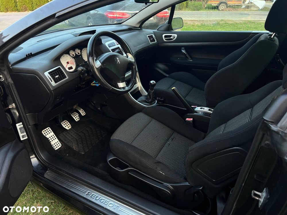Peugeot 307 CC 1.6 - 15