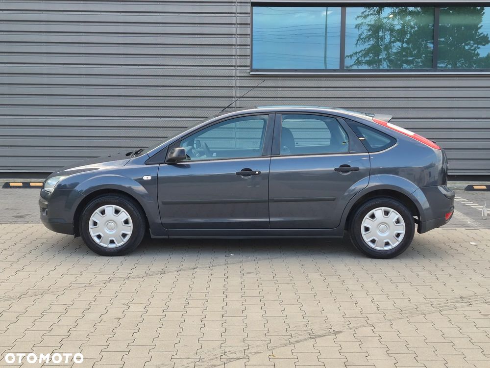 Ford Focus 1.6 16V Fun - 11