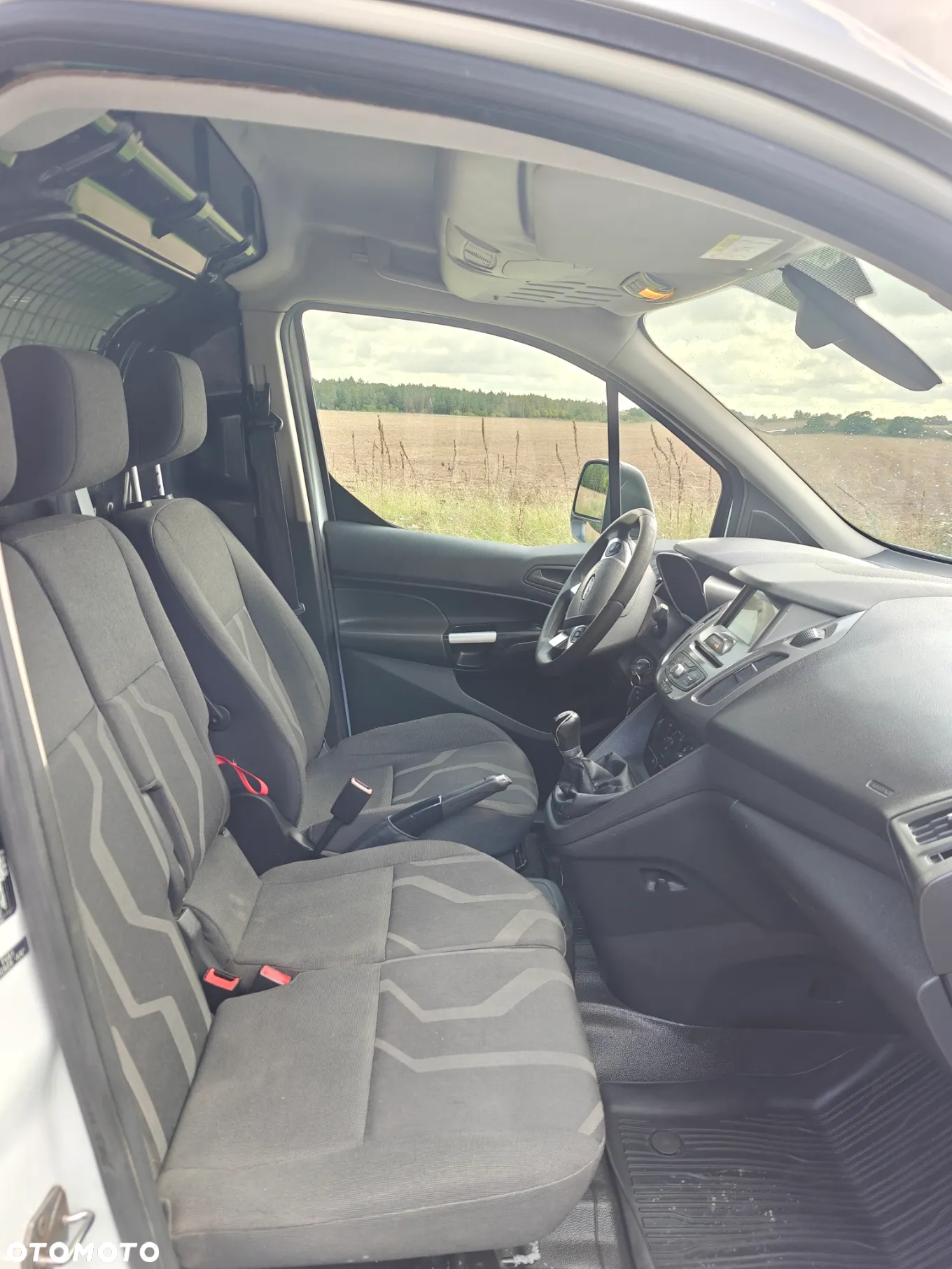 Ford Connect - 12