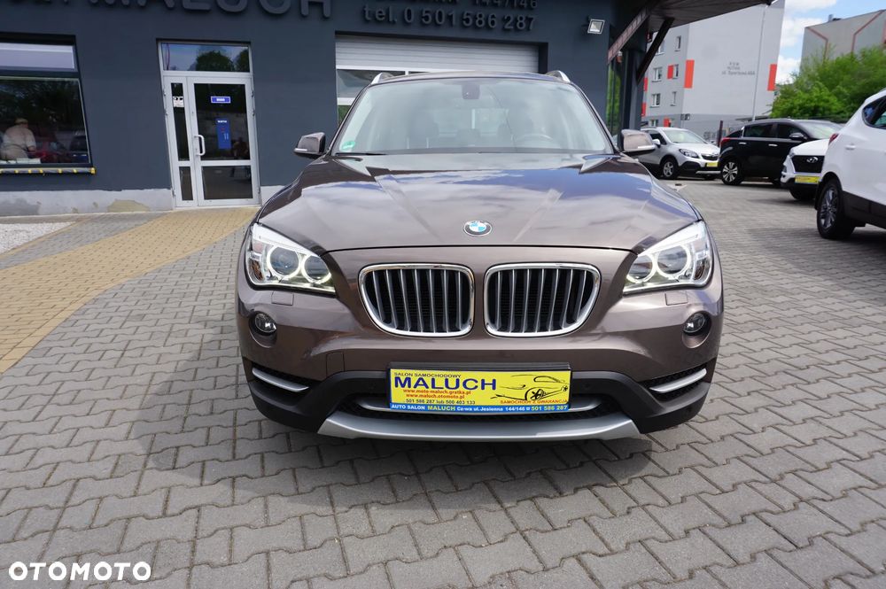 BMW X1 xDrive18d Sport Line - 6