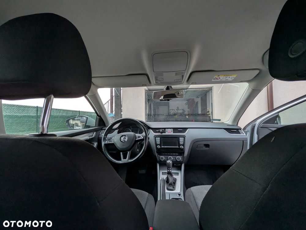 Skoda Octavia 1.6 TDI Ambition DSG - 6