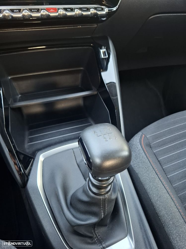 Peugeot 208 1.2 PureTech Allure - 25