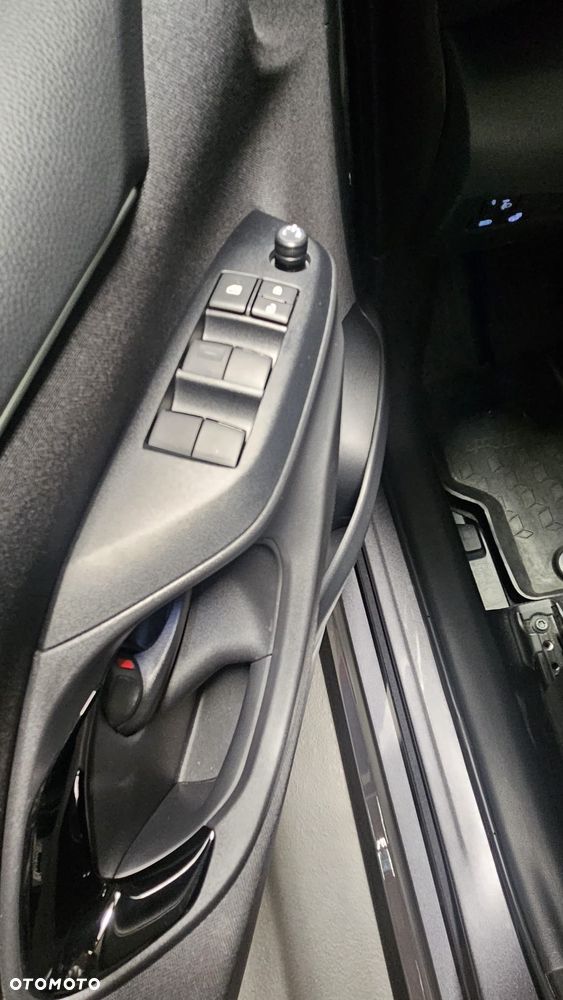 Toyota Yaris - 16