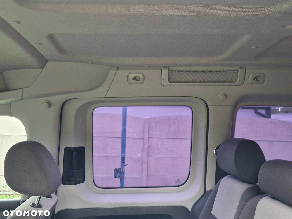 Volkswagen Caddy Comfortline DSG - 22