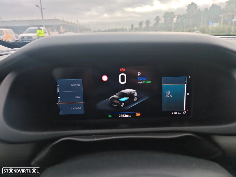 Jeep Avenger 54 kWh Summit - 13