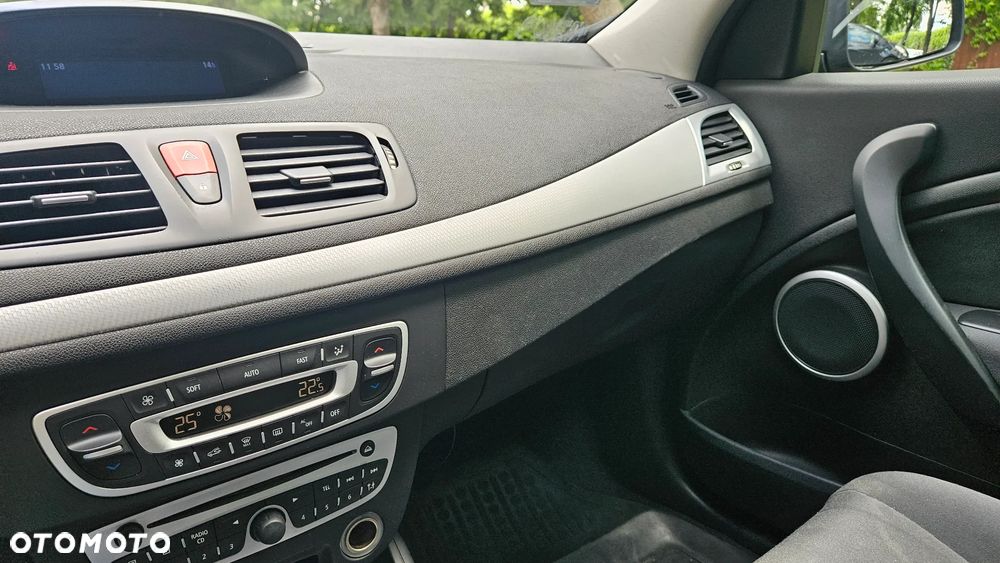 Renault Megane 1.5 dCi Privilege - 15
