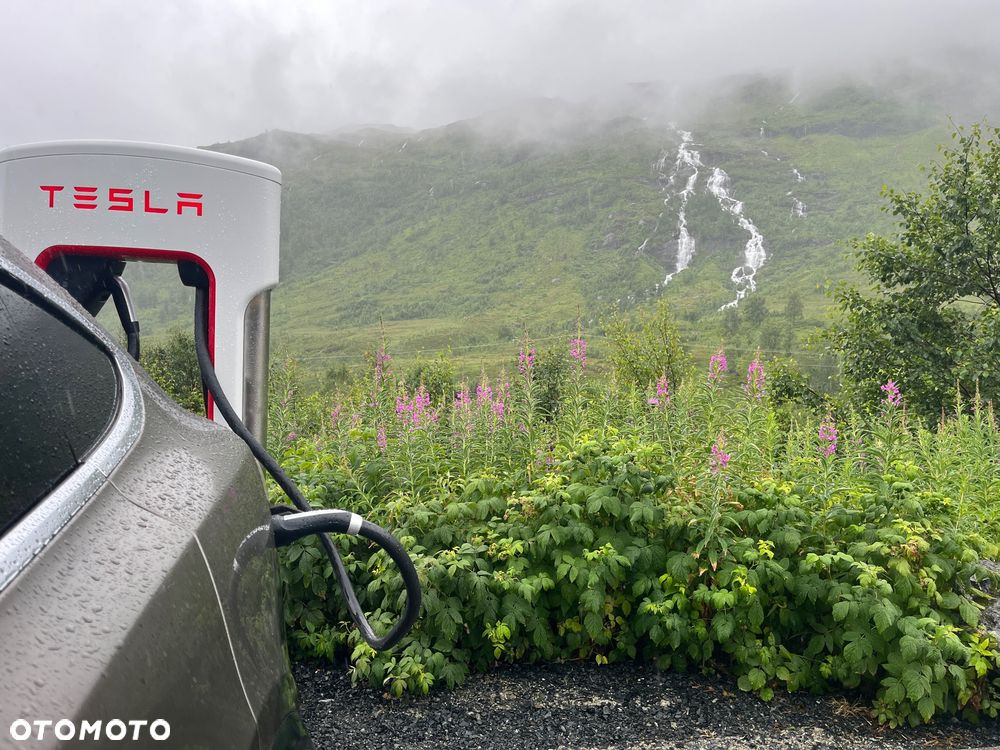 Tesla Model X Long Range Plus - 16