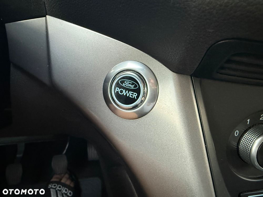 Ford Kuga 1.6 EcoBoost 2x4 Trend - 16