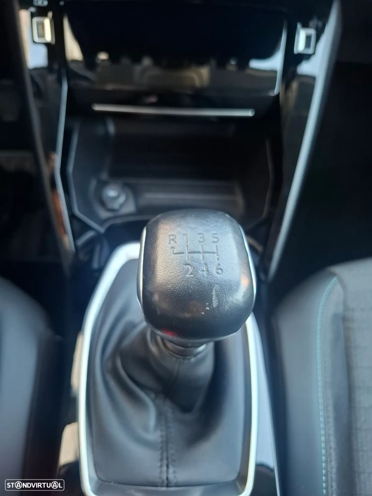 Peugeot 208 PureTech 100 Allure Pack - 23