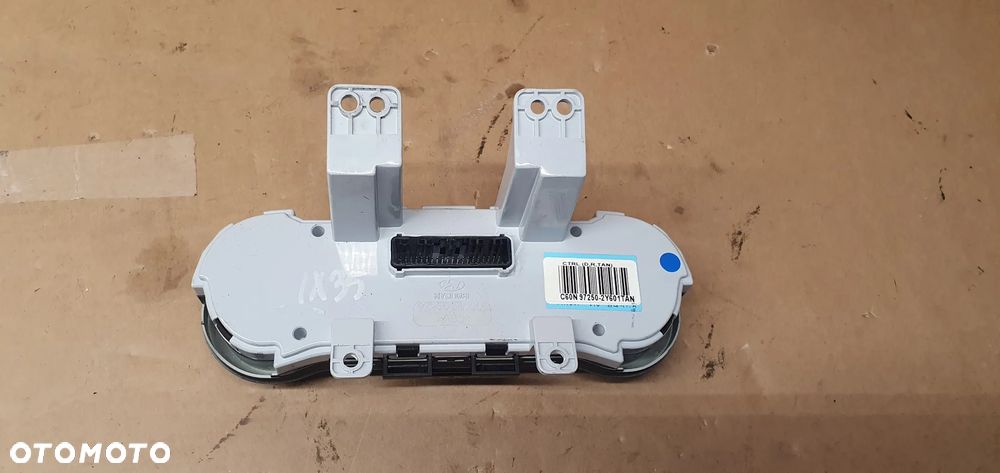 Panel nawiewu powietrza klimatyzacji Hyundai IX35 97250-2Y601 - 6