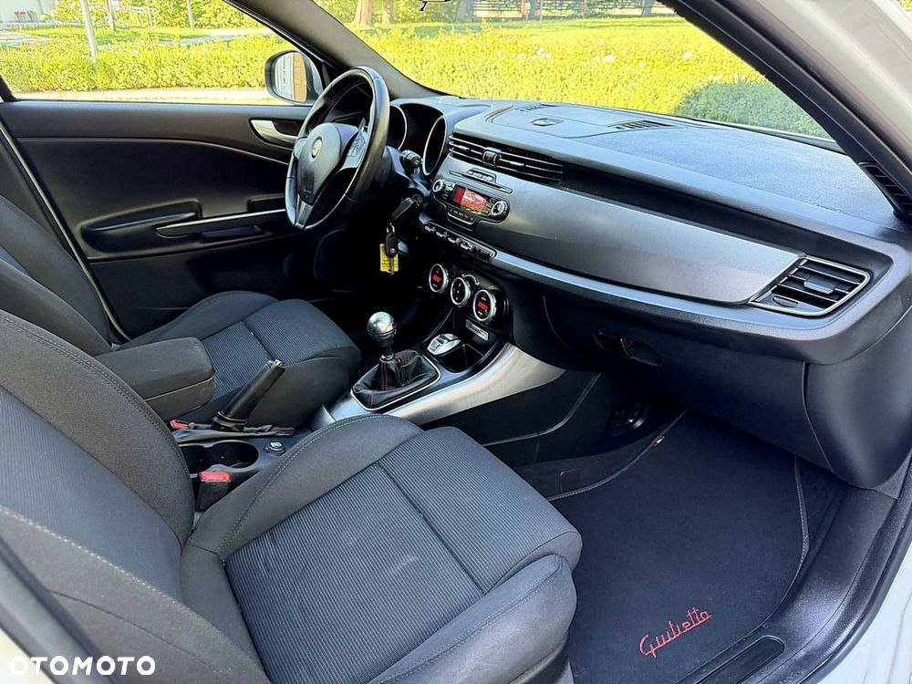 Alfa Romeo Giulietta - 11
