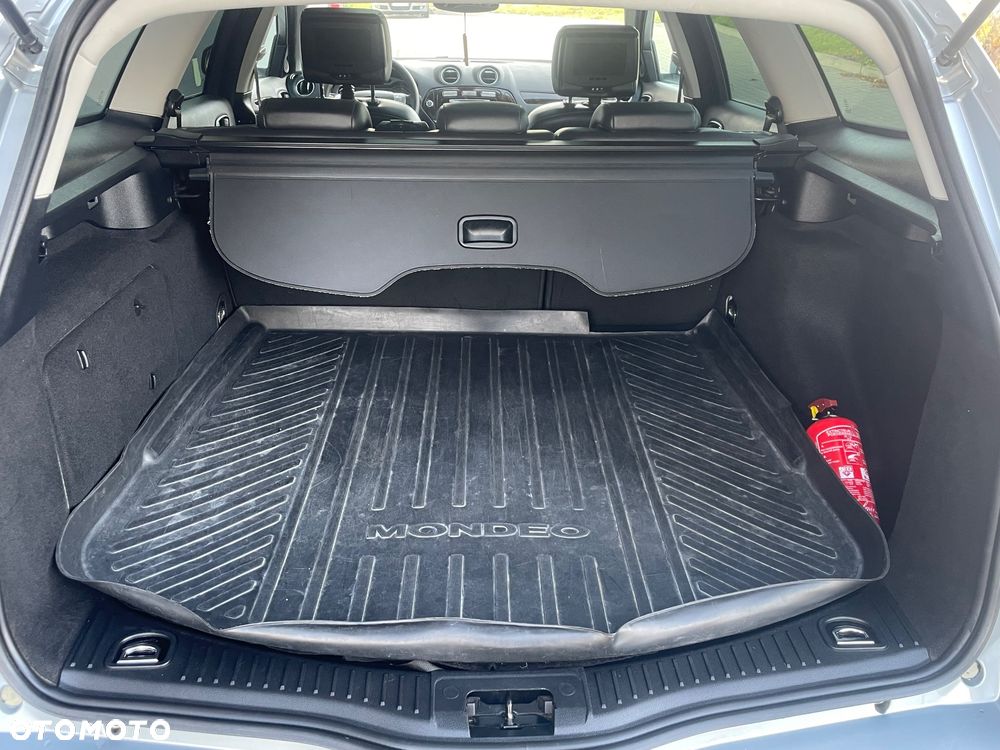 Ford Mondeo 2.3 Ghia X - 28