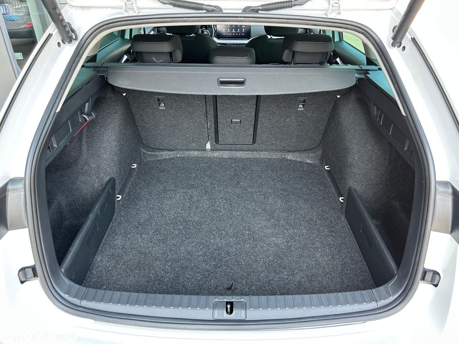 Skoda Octavia 1.5 TSI ACT Style - 9