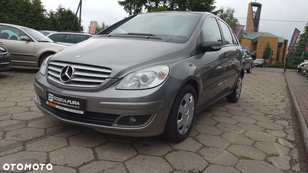 Mercedes-Benz Klasa B 180 CDI Special Edition - 28