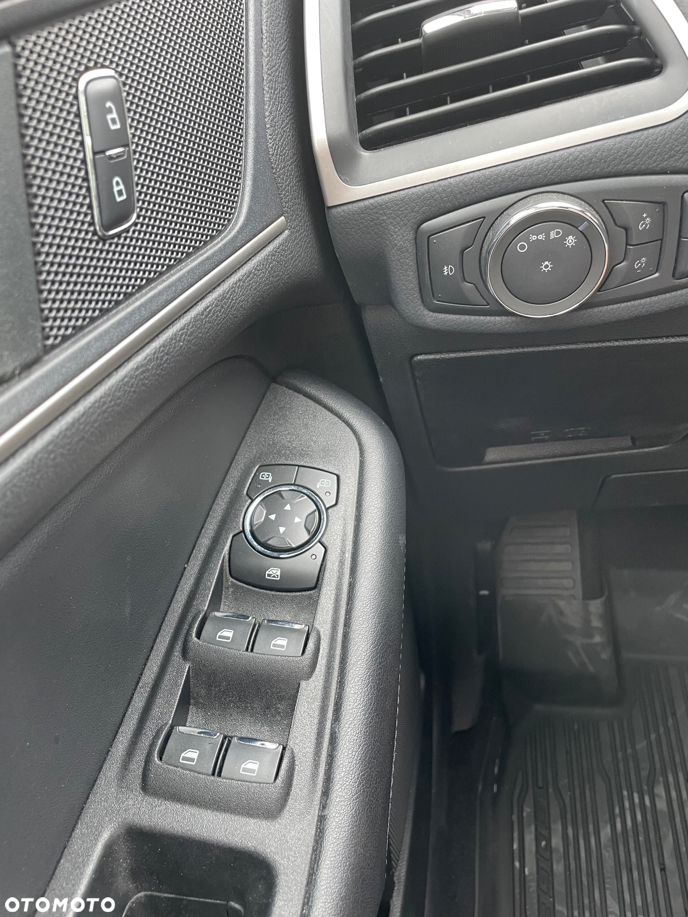 Ford Edge - 13