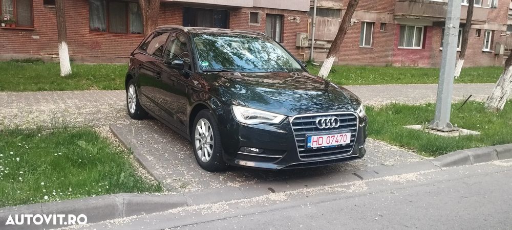 Audi A3 Sportback - 2