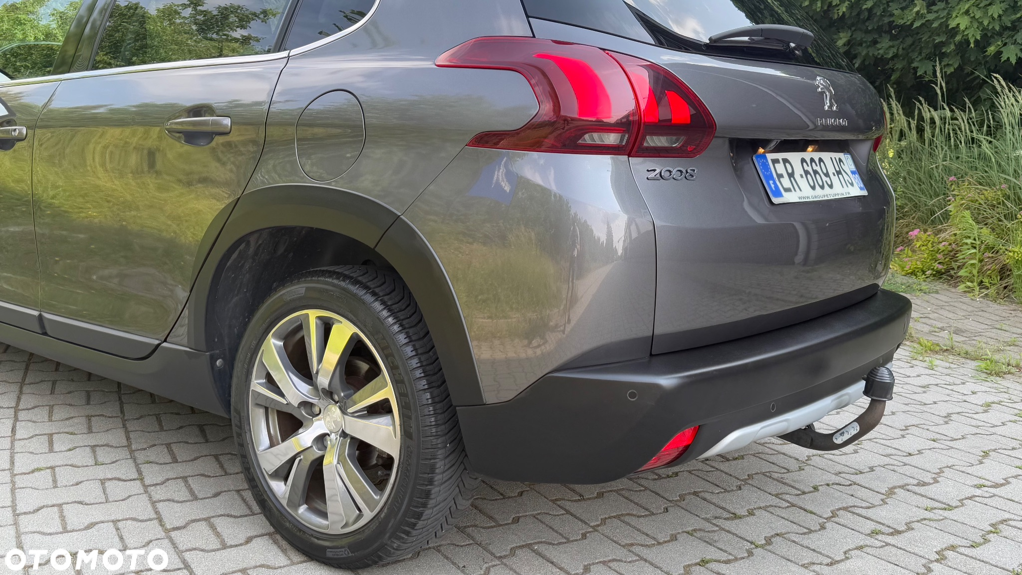 Peugeot 2008 1.6 BlueHDi Allure S&S - 15