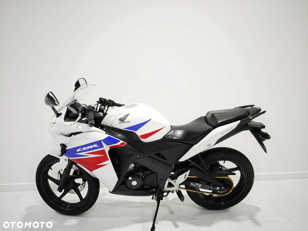 Honda CBR - 4