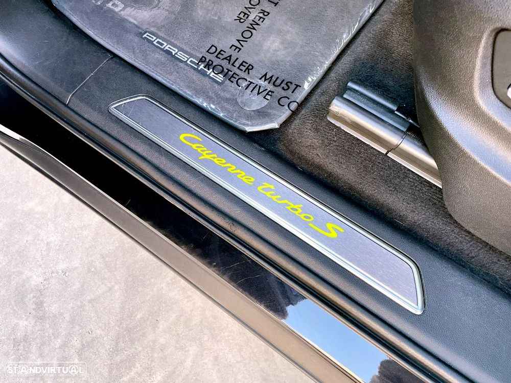 Porsche Cayenne Coupé Turbo S E-Hybrid Tiptronic S - 22