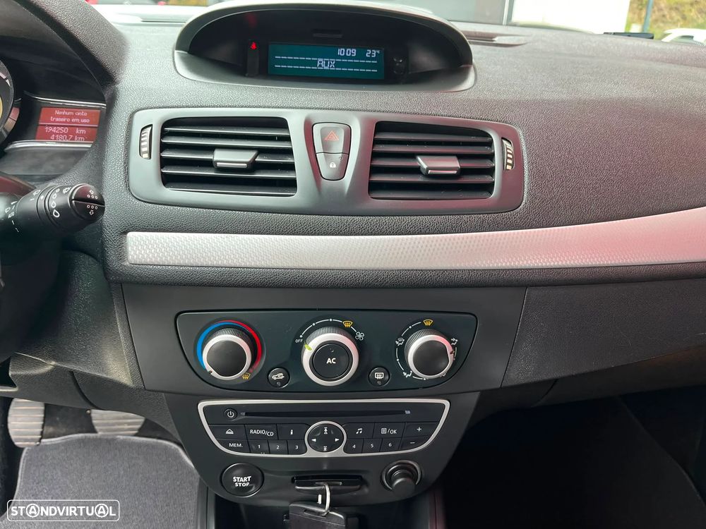 Renault Mégane Coupe 1.5 dCi Dynamique - 23