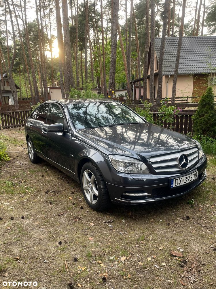 Mercedes-Benz Klasa C 180 CGI Automatik BlueEFFICIENCY Avantgarde - 1