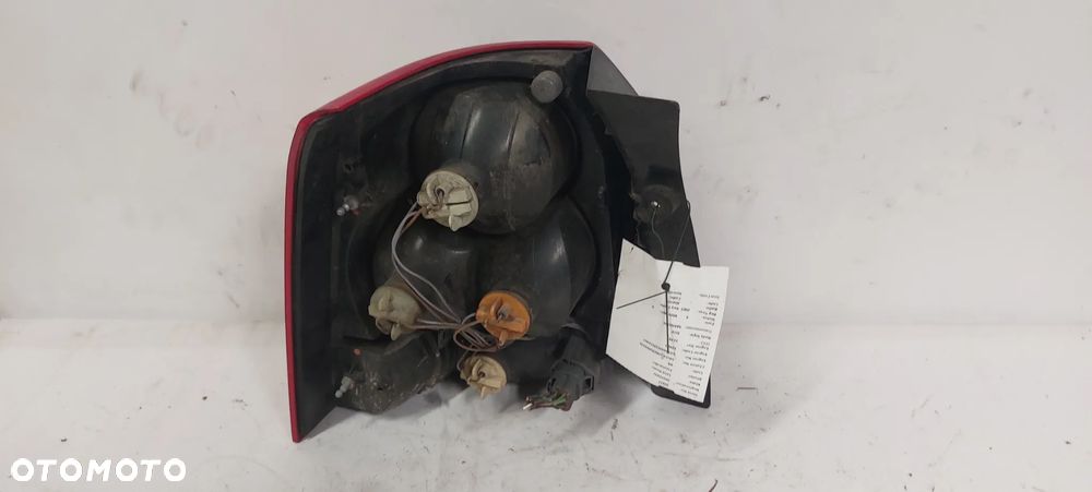 .  LAMPA TYL TYLNA PRAWA LAND ROVER FREELANDER 2 - 2