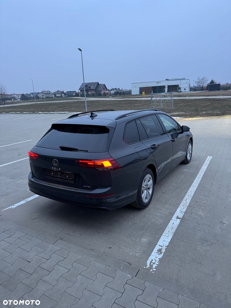 Volkswagen Golf 1.5 eTSI OPF DSG Life - 3