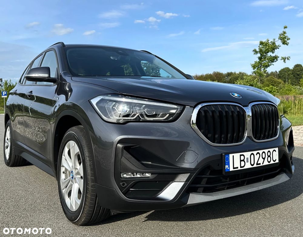 BMW X1 xDrive25e Sport Line - 2