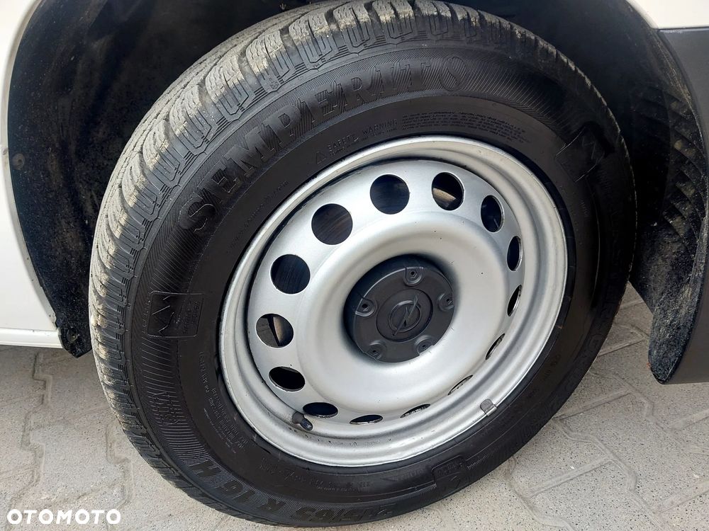 Opel COMBO MAXI LIFT - 32