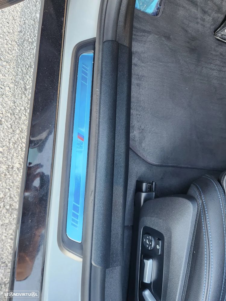 BMW i4 eDrive40 Pack Desportivo M - 3