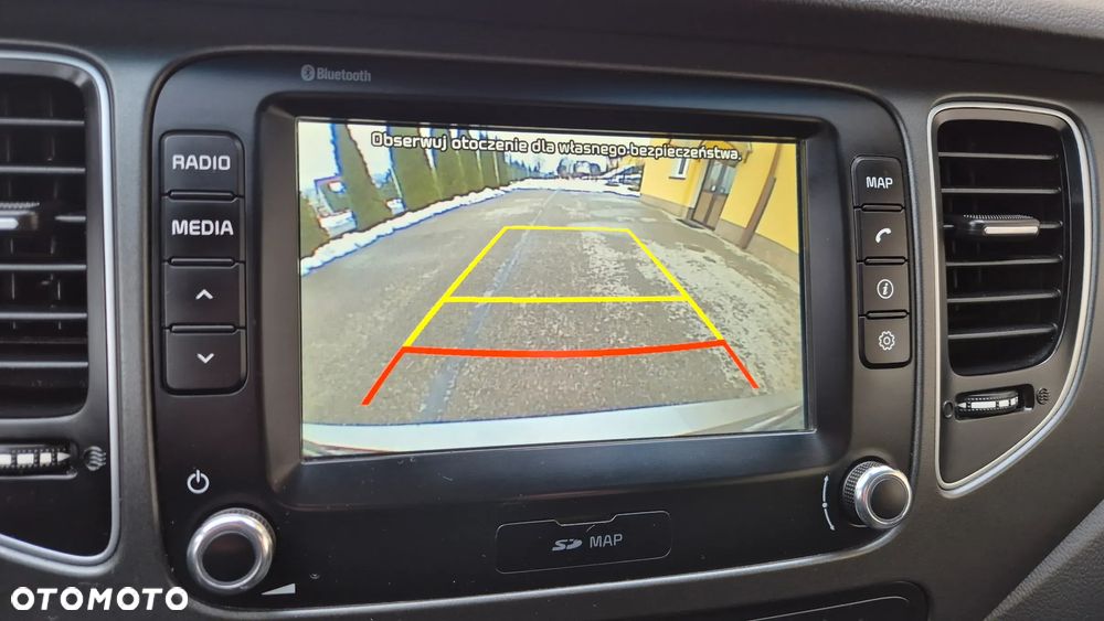 Kia Carens 1.6 GDI Dream Team Edition - 23