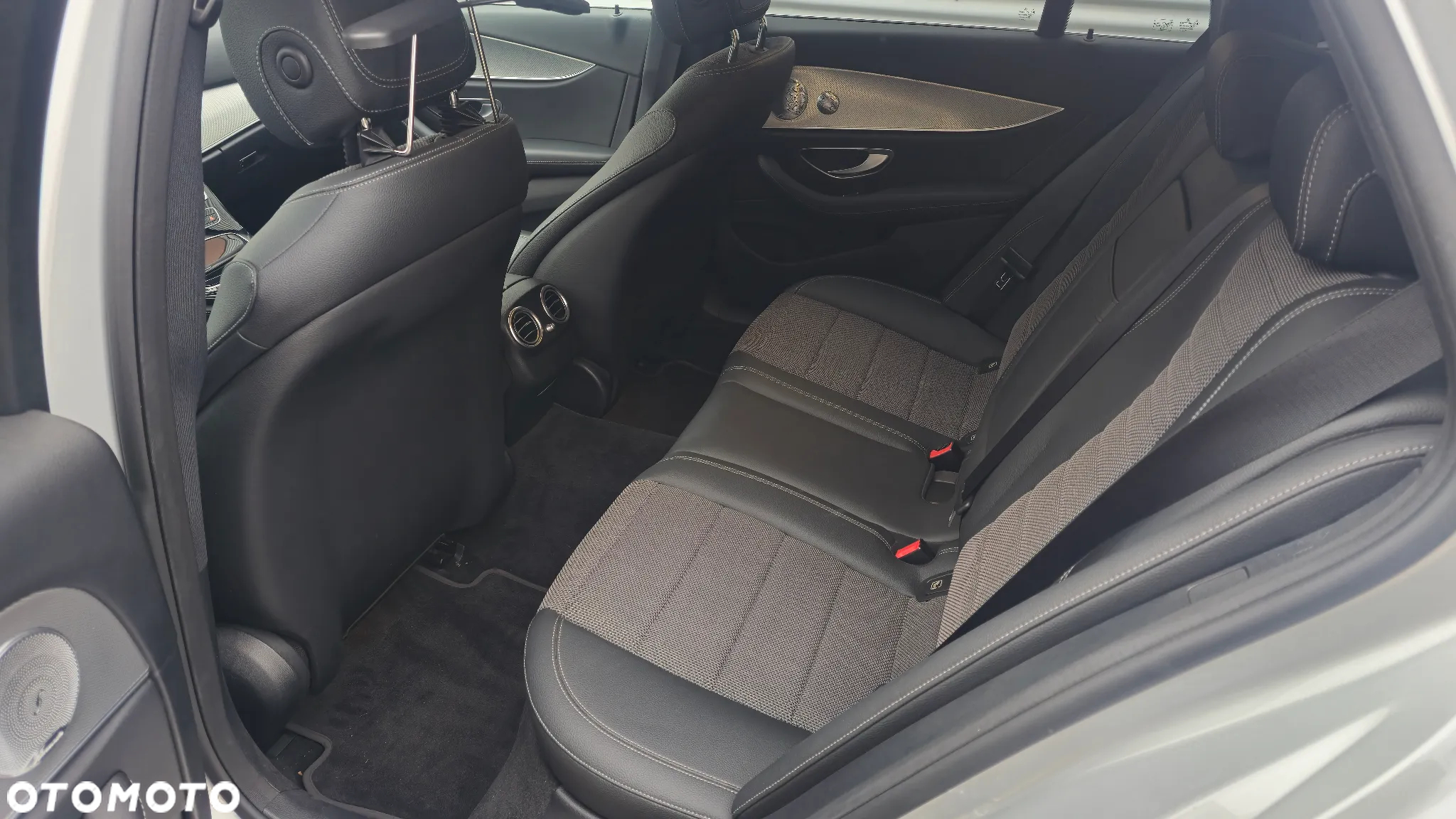 Mercedes-Benz Klasa E 220 d T 9G-TRONIC Exclusive - 11