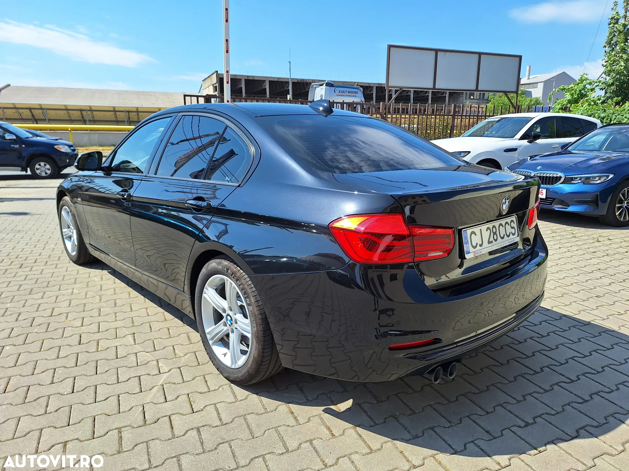 BMW Seria 3 320d Aut. Sport Line - 7