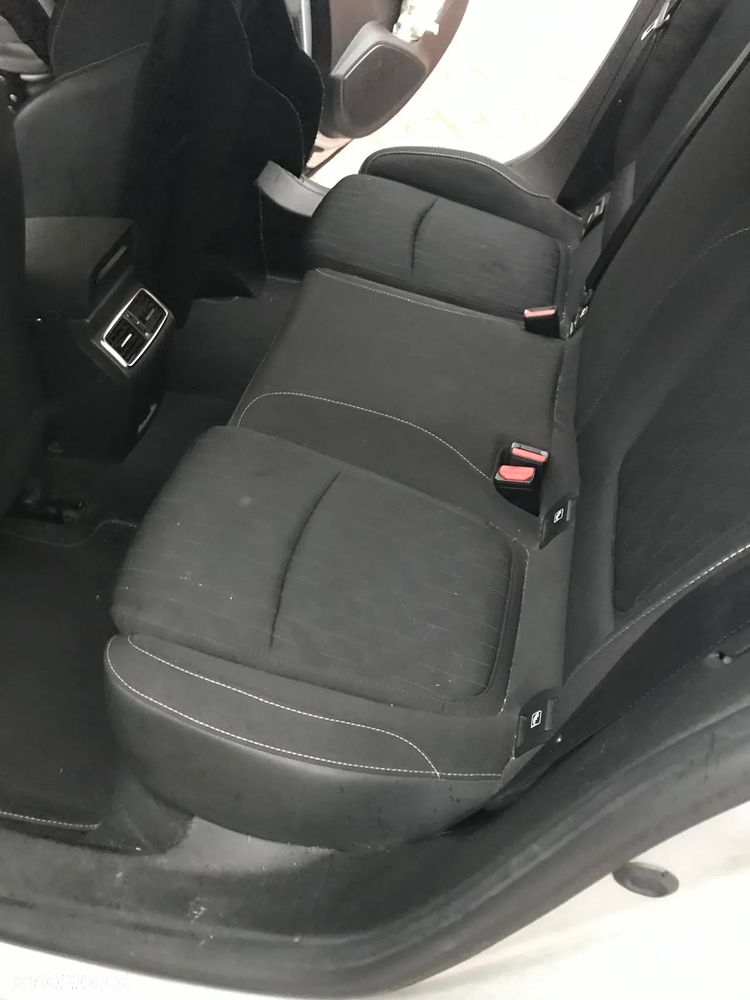 Renault Megane 1.5 Blue dCi Intens - 13