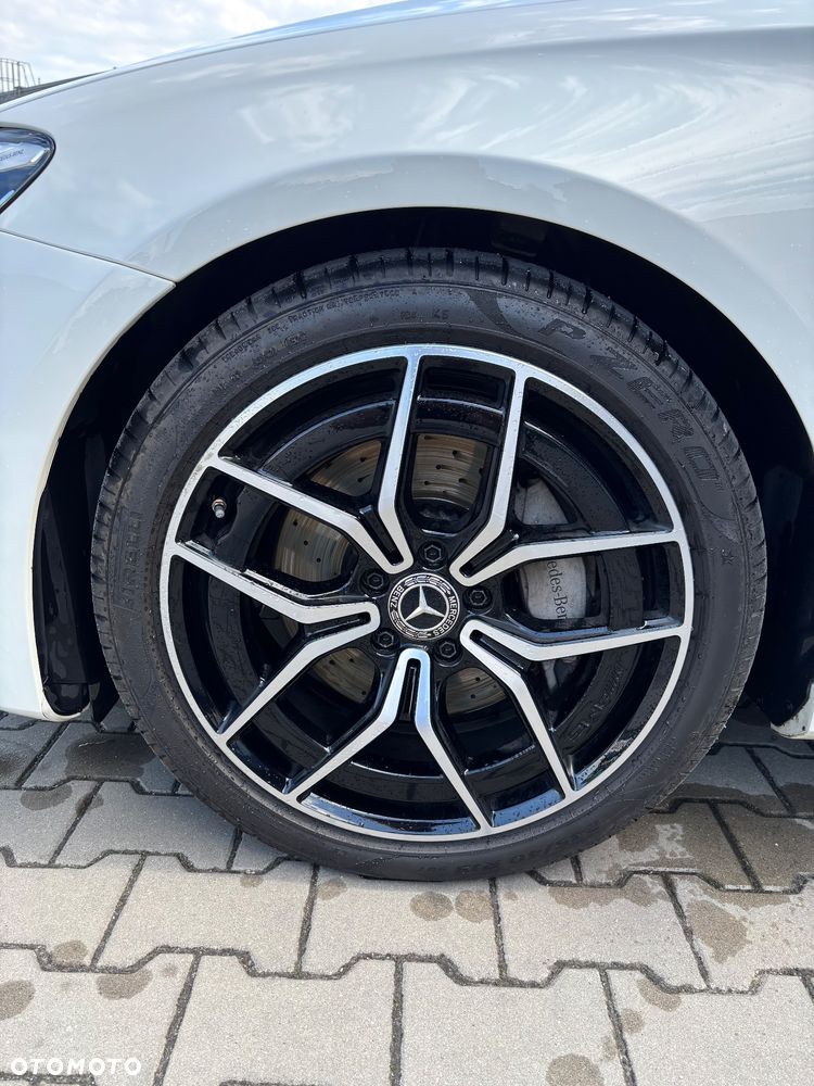 Mercedes-Benz Klasa E 220 d 4-Matic - 6