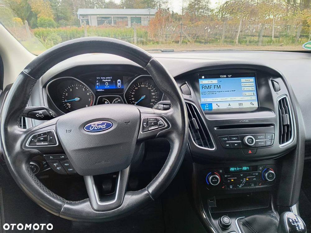 Ford Focus - 12
