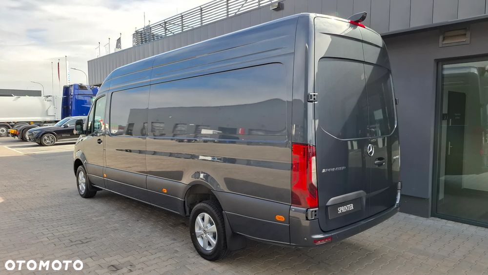Mercedes-Benz Sprinter - 5