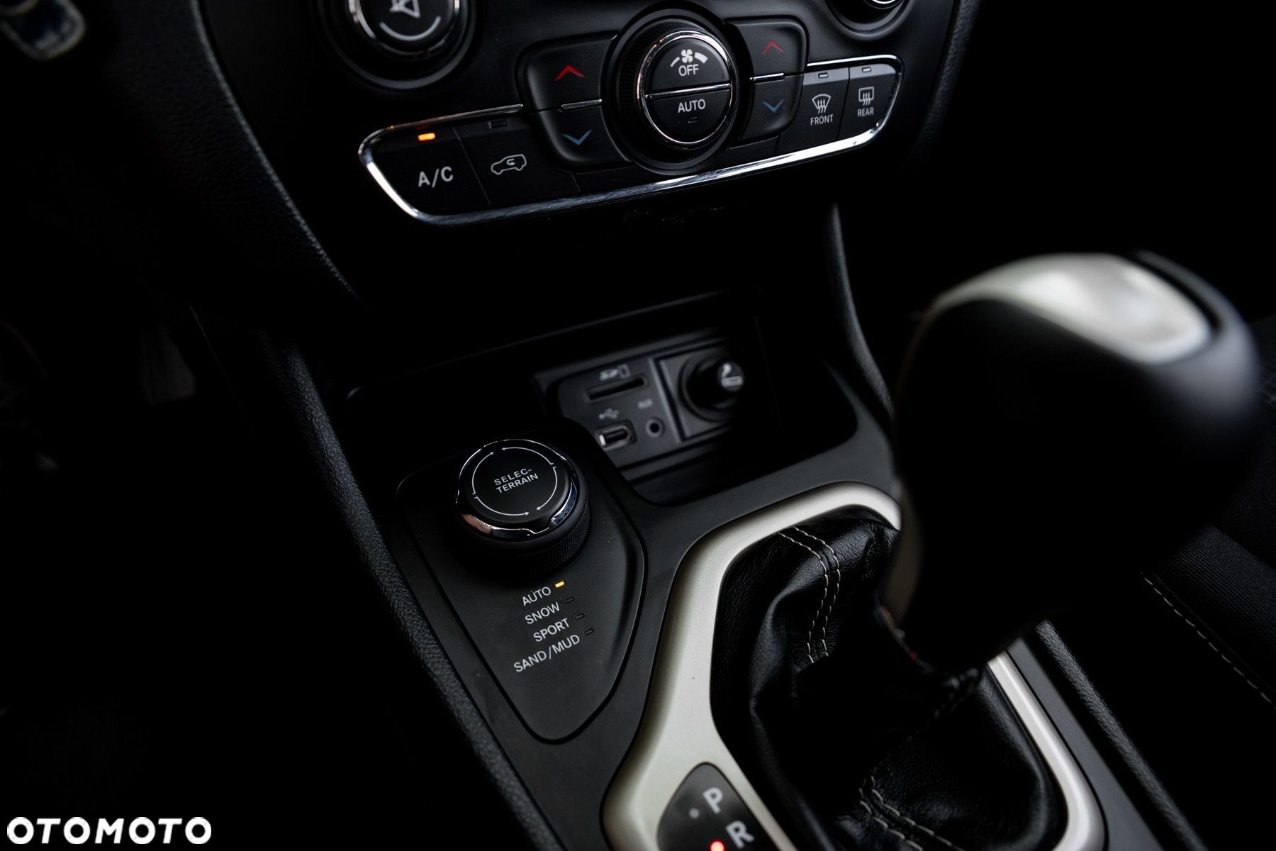 Jeep Cherokee 2.2 Multijet Active Drive I Automatik Night Eagle - 39