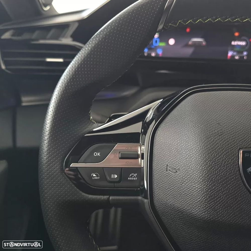 Peugeot 408 1.6 Hybrid GT e-EAT8 - 24
