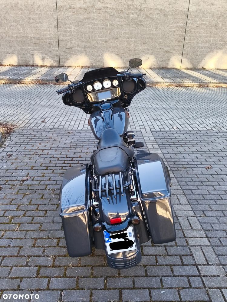 Harley-Davidson Touring Street Glide - 13