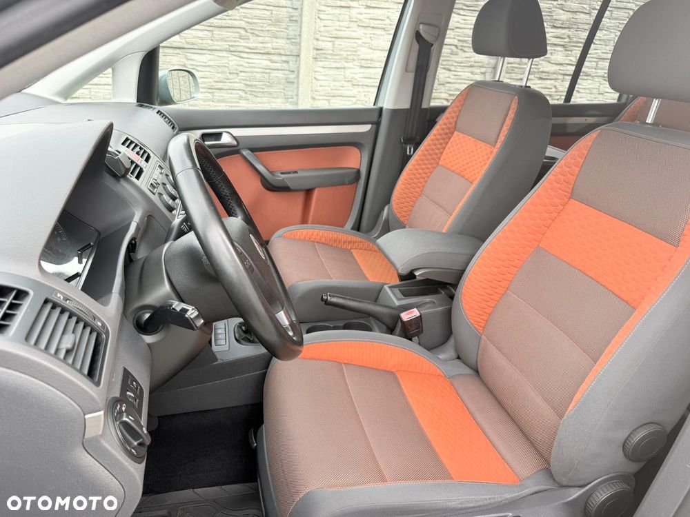 Volkswagen Touran 2.0 TDI DPF Cross - 12