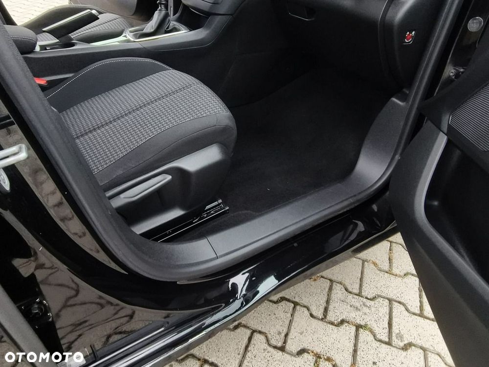 Peugeot 308 - 18