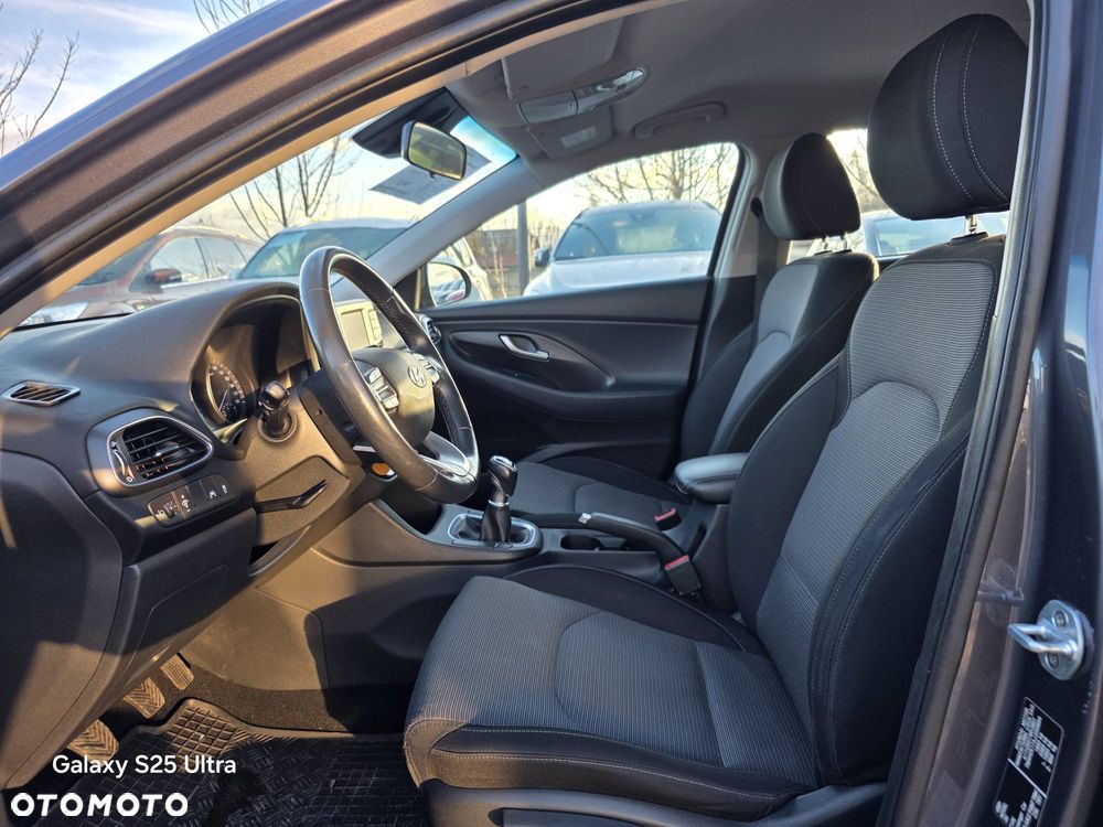 Hyundai i30 1.6 D Comfort - 6
